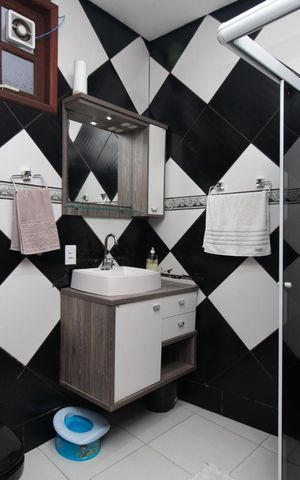 Casa à venda com 85m², 2 quartos e 1 vagaBanheiro