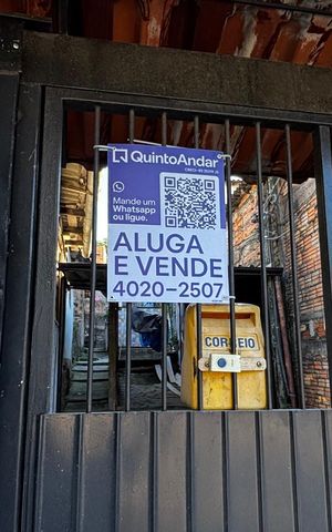 Casa à venda com 85m², 2 quartos e 1 vagaFachada
