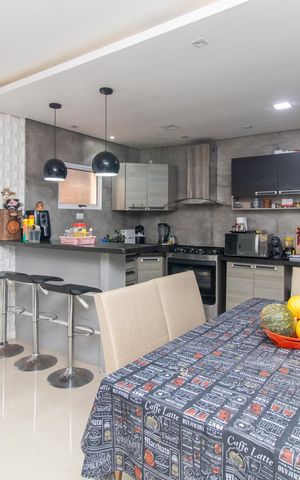 Casa à venda com 85m², 2 quartos e 1 vagaCozinha
