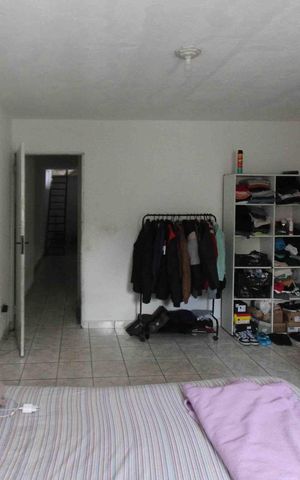 Casa à venda com 148m², 3 quartos e 2 vagasSuite