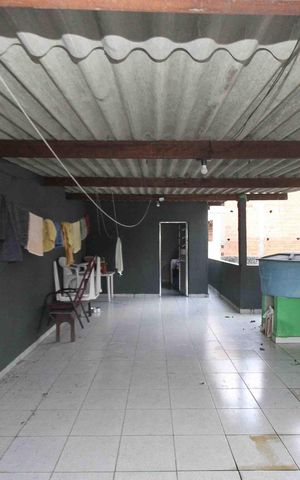 Casa à venda com 148m², 3 quartos e 2 vagasTerraço