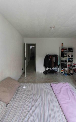 Casa à venda com 148m², 3 quartos e 2 vagasSuite
