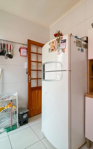 Casa de condomínio à venda com 60m², 2 quartos e 1 vaga Casa de condomínio à venda com 60m², 2 quartos e 1 vagaCozinha