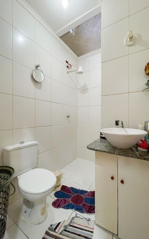 Casa de condomínio à venda com 60m², 2 quartos e 1 vaga Casa de condomínio à venda com 60m², 2 quartos e 1 vagaBanheiro