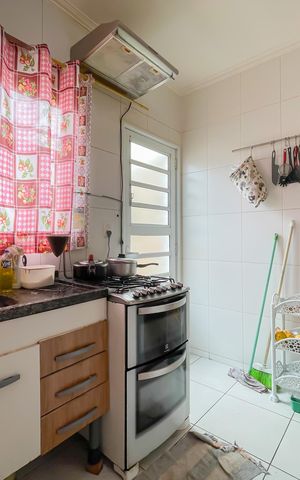 Casa de condomínio à venda com 60m², 2 quartos e 1 vaga Casa de condomínio à venda com 60m², 2 quartos e 1 vagaCozinha