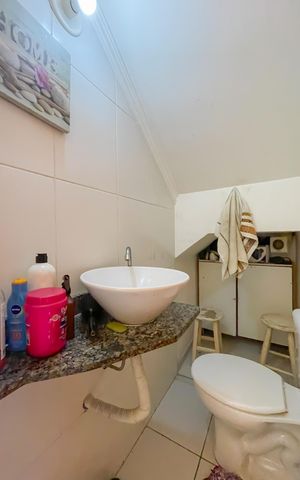 Casa de condomínio à venda com 60m², 2 quartos e 1 vaga Casa de condomínio à venda com 60m², 2 quartos e 1 vagaLavabo