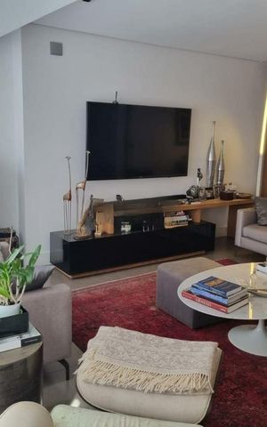 Apartamento para alugar com 288m², 3 quartos e 5 vagas