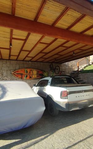 Casa de condomínio à venda com 300m², 3 quartos e 2 vagasGaragem
