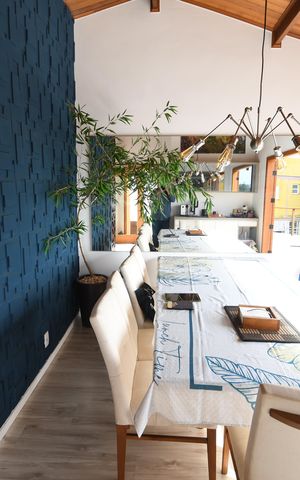 Casa de condomínio à venda com 300m², 3 quartos e 2 vagasSala
