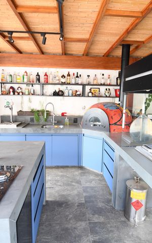 Casa de condomínio à venda com 300m², 3 quartos e 2 vagasVaranda gourmet