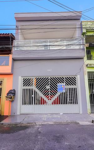Casa para alugar com 125m², 2 quartos e sem vagaFachada