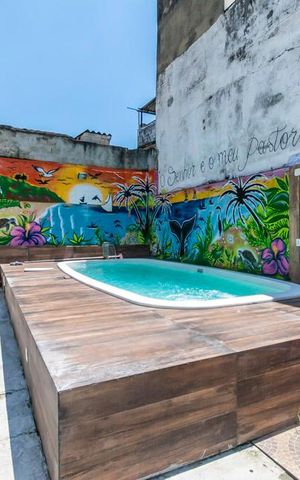 Casa à venda com 400m², 3 quartos e 2 vagas Casa à venda com 400m², 3 quartos e 2 vagasVaranda gourmet - Deck da piscina