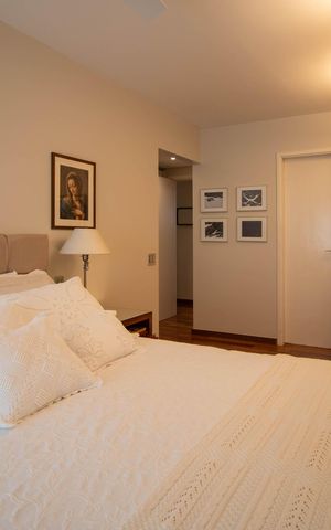 Apartamento à venda com 181m², 3 quartos e 3 vagas Apartamento à venda com 181m², 3 quartos e 3 vagasSuíte 2