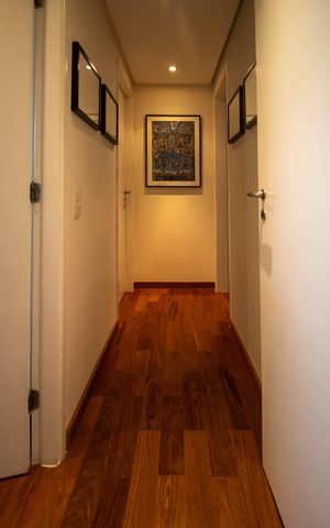Apartamento à venda com 181m², 3 quartos e 3 vagas Apartamento à venda com 181m², 3 quartos e 3 vagasCorredor