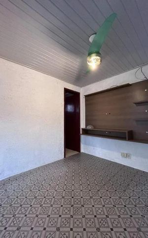 Casa à venda com 110m², 3 quartos e 1 vaga Casa à venda com 110m², 3 quartos e 1 vagaSala