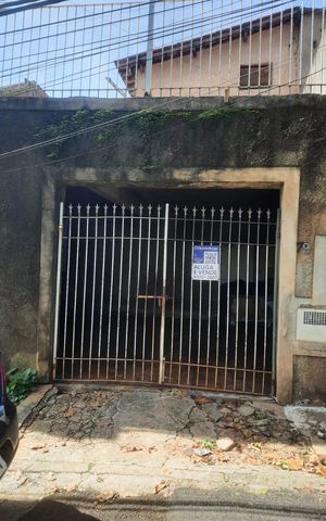 Casa à venda com 140m², 2 quartos e 2 vagas Casa à venda com 140m², 2 quartos e 2 vagasPlaquinha