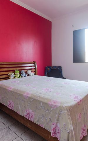 Casa para alugar com 180m², 3 quartos e 5 vagas Casa para alugar com 180m², 3 quartos e 5 vagasQuarto 1
