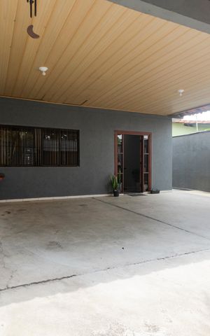 Casa para alugar com 180m², 3 quartos e 5 vagas Casa para alugar com 180m², 3 quartos e 5 vagasGaragem