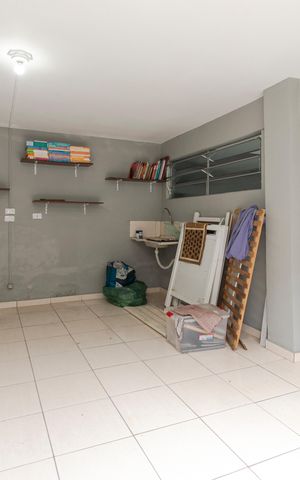 Casa para alugar com 180m², 3 quartos e 5 vagas Casa para alugar com 180m², 3 quartos e 5 vagasÁrea de Serviço