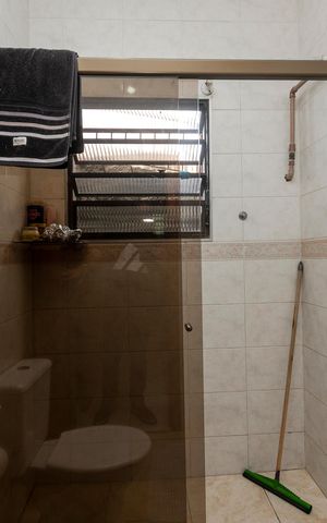 Casa para alugar com 180m², 3 quartos e 5 vagas Casa para alugar com 180m², 3 quartos e 5 vagasBanheiro da Suíte
