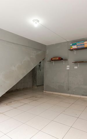 Casa para alugar com 180m², 3 quartos e 5 vagas Casa para alugar com 180m², 3 quartos e 5 vagasQuarto de Serviço