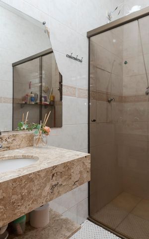 Casa para alugar com 180m², 3 quartos e 5 vagas Casa para alugar com 180m², 3 quartos e 5 vagasBanheiro