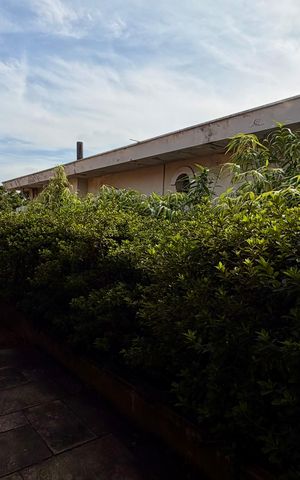 Casa à venda com 290m², 4 quartos e 2 vagas