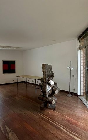 Casa à venda com 290m², 4 quartos e 2 vagas