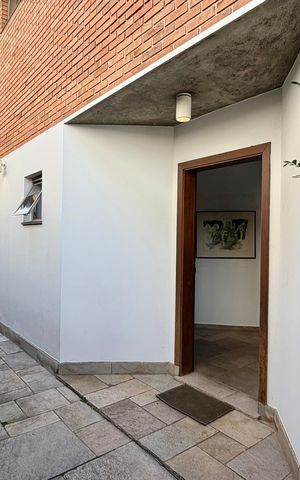 Casa à venda com 290m², 4 quartos e 2 vagas