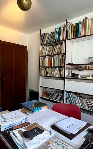 Casa à venda com 290m², 4 quartos e 2 vagas