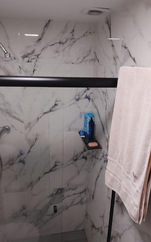 Apartamento à venda com 36m², 2 quartos e sem vaga Apartamento à venda com 36m², 2 quartos e sem vagaBanheiro