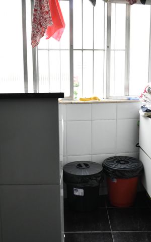 Apartamento à venda com 83m², 3 quartos e 1 vagaÁrea de Serviço