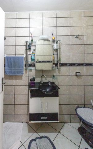 Casa à venda com 240m², 4 quartos e 3 vagasBanheiro