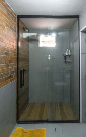 Casa à venda com 240m², 4 quartos e 3 vagasBanheiro - Casa 2