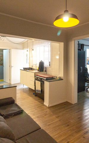 Casa à venda com 240m², 4 quartos e 3 vagasSala - Casa 2
