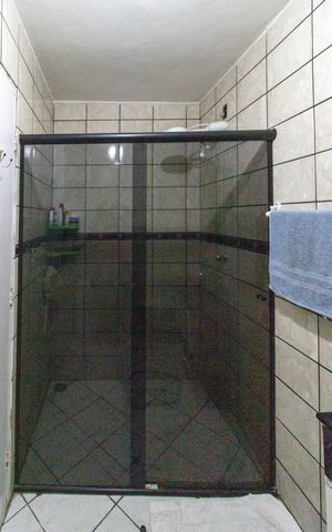 Casa à venda com 240m², 4 quartos e 3 vagasBanheiro
