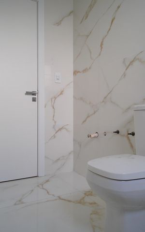 Apartamento à venda com 100m², 3 quartos e 2 vagasBanheiro da Suíte 1