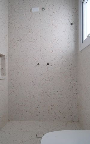 Apartamento à venda com 100m², 3 quartos e 2 vagasBanheiro 