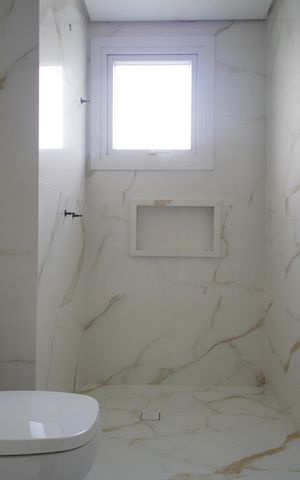 Apartamento à venda com 100m², 3 quartos e 2 vagasBanheiro da Suíte 1