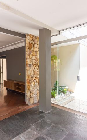 Casa de condomínio à venda com 384m², 4 quartos e 4 vagas Casa de condomínio à venda com 384m², 4 quartos e 4 vagasCopa