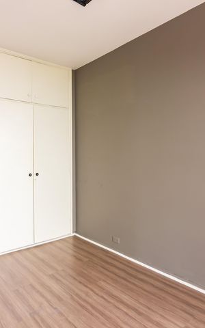 Casa de condomínio à venda com 384m², 4 quartos e 4 vagas Casa de condomínio à venda com 384m², 4 quartos e 4 vagasQuarto 2