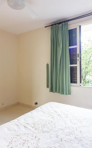 Casa de condomínio à venda com 384m², 4 quartos e 4 vagas Casa de condomínio à venda com 384m², 4 quartos e 4 vagasSuíte