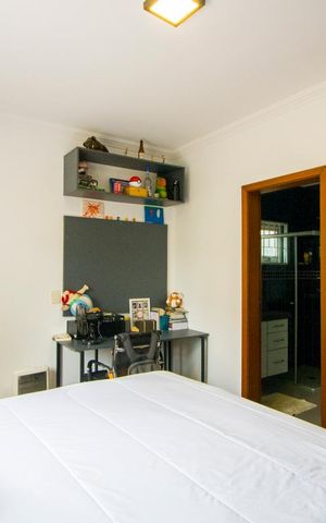 Casa à venda com 450m², 4 quartos e 6 vagas Casa à venda com 450m², 4 quartos e 6 vagasSuíte 2