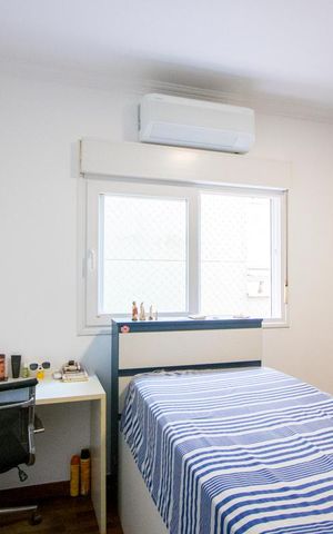 Casa à venda com 450m², 4 quartos e 6 vagas Casa à venda com 450m², 4 quartos e 6 vagasQuarto 2
