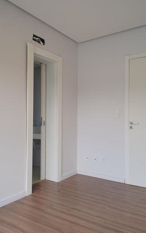 Apartamento à venda com 167m², 3 quartos e 2 vagasSuíte 2