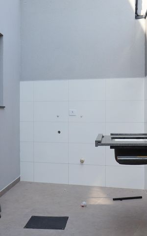 Casa à venda com 101m², 3 quartos e 2 vagas Casa à venda com 101m², 3 quartos e 2 vagasÁrea de Serviço
