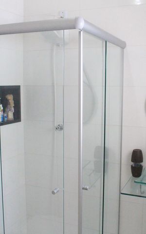 Casa à venda com 200m², 2 quartos e sem vagaBanheiro