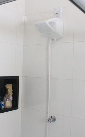 Casa à venda com 200m², 2 quartos e sem vagaBanheiro
