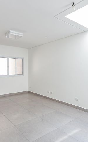 Casa para alugar com 130m², 3 quartos e 2 vagas Casa para alugar com 130m², 3 quartos e 2 vagasSala