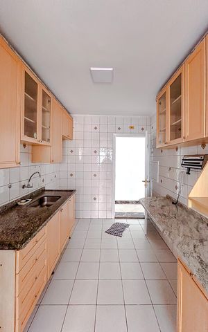 Apartamento à venda com 90m², 3 quartos e 2 vagasCozinha